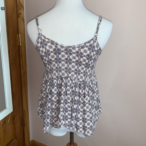 Patterned flowy tank top from Rue21 - Picture 2 of 3